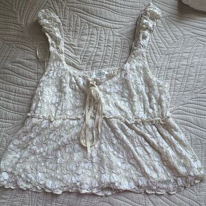 Chic Lace Ruffle Strap Blouse in Cream